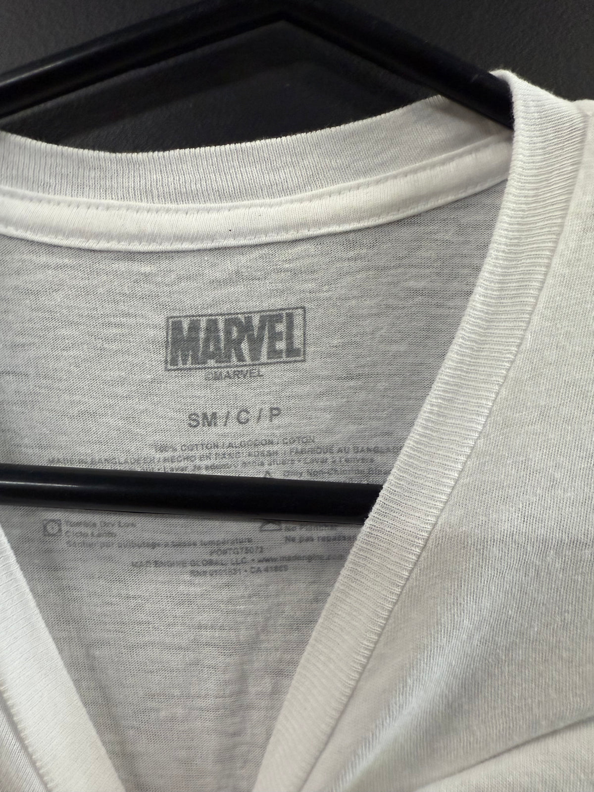 White Marvel Spider-Man graphic t-shirt size small