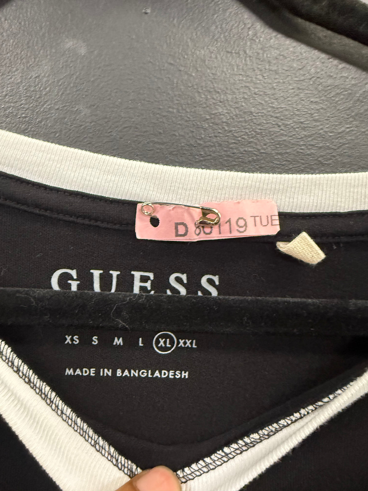 Black Guess Los Angeles ringer t-shirt size xl