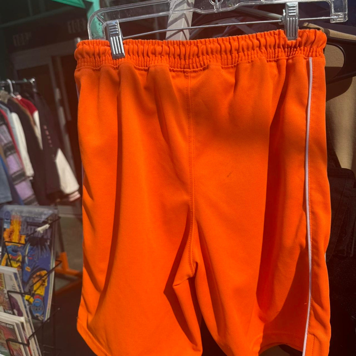 Tulones orange shorts size small