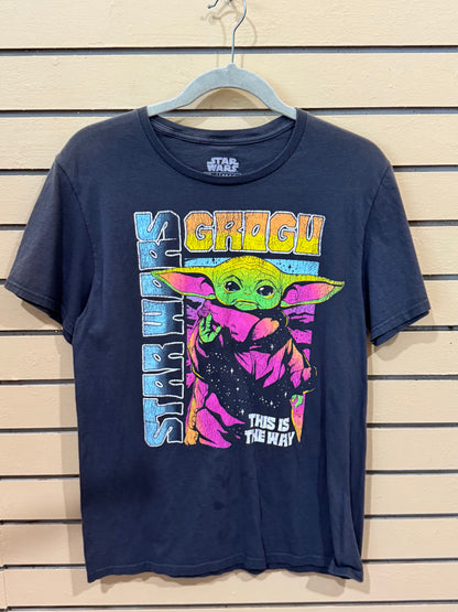 charcoal Star Wars Grogu graphic t-shirt size medium