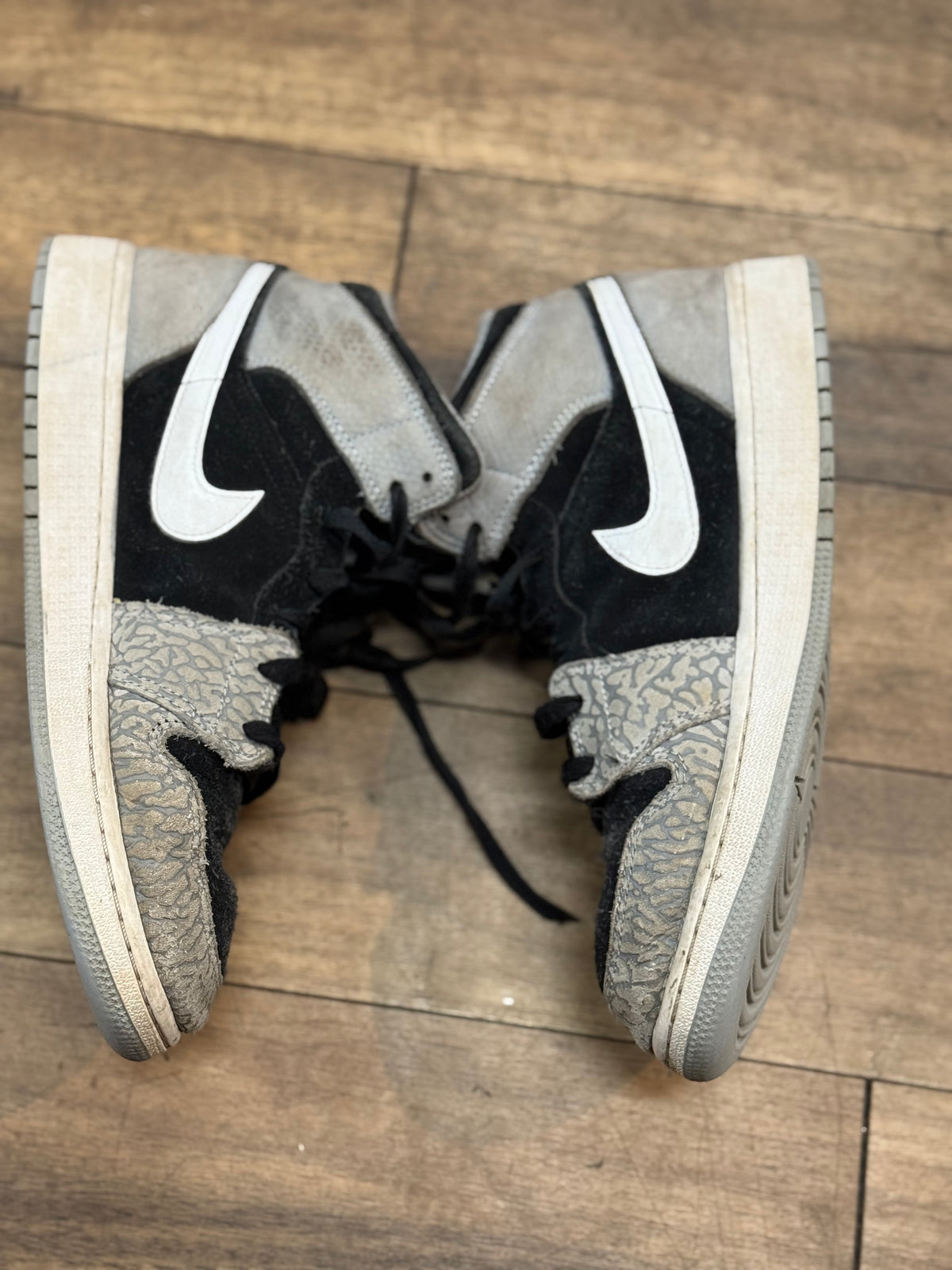 Nike Air Jordan 1 Mid SE "Elephant Toe" size youth 7