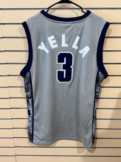 Customized Gray Mitchell & Ness Georgetown Hoyas #3 jersey featuring the name "YELLA" instead of Iverson size xxl