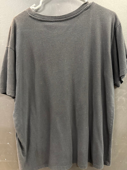 Black Disney Winnie the Pooh crewneck t-shirt size xl