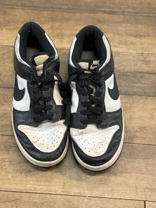 Nike Dunk Low sneakers in the popular black and white "Panda" color way size 9