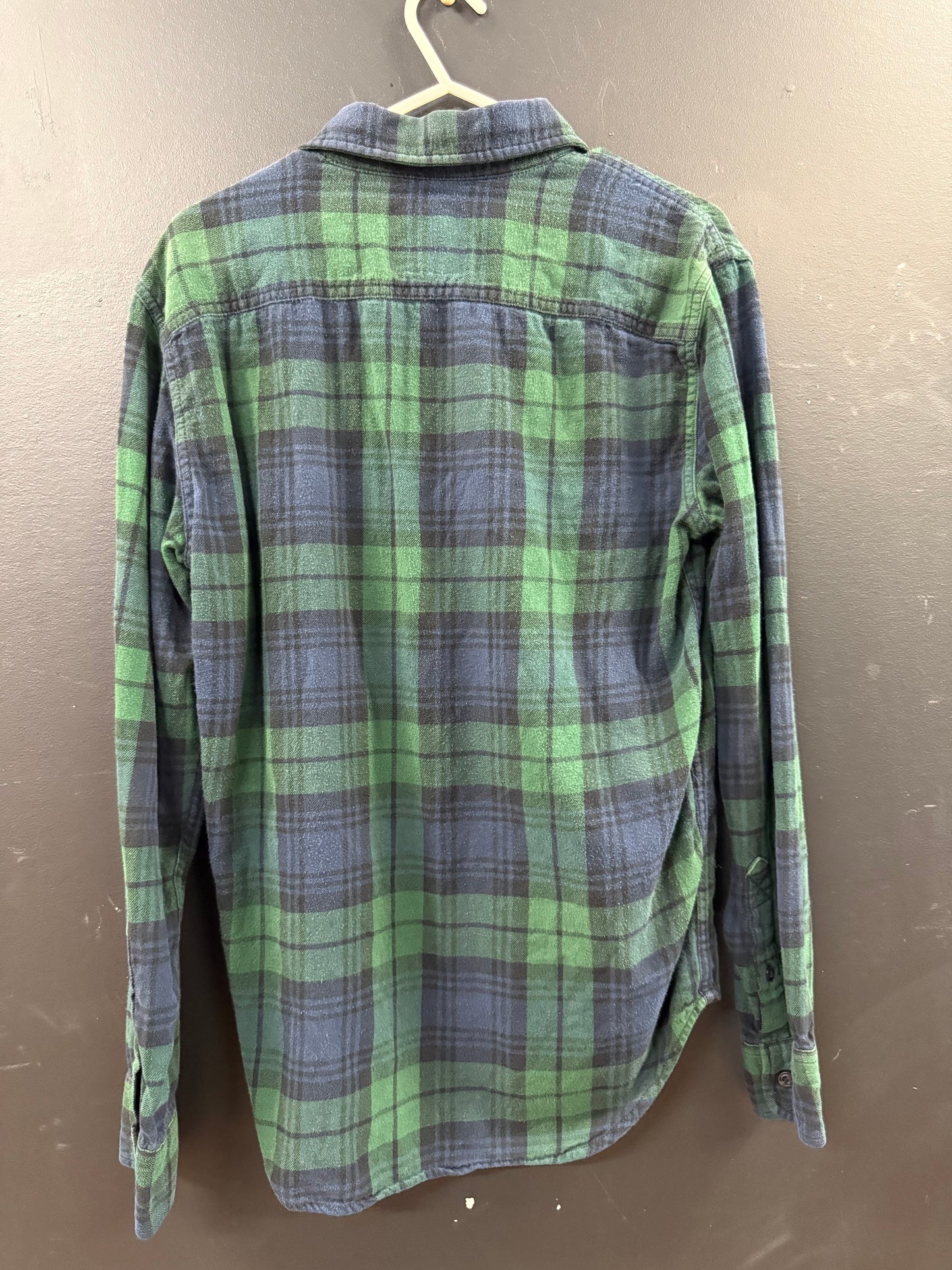 Classic American Eagle Outfitters long-sleeve flannel button-down shirt size xs