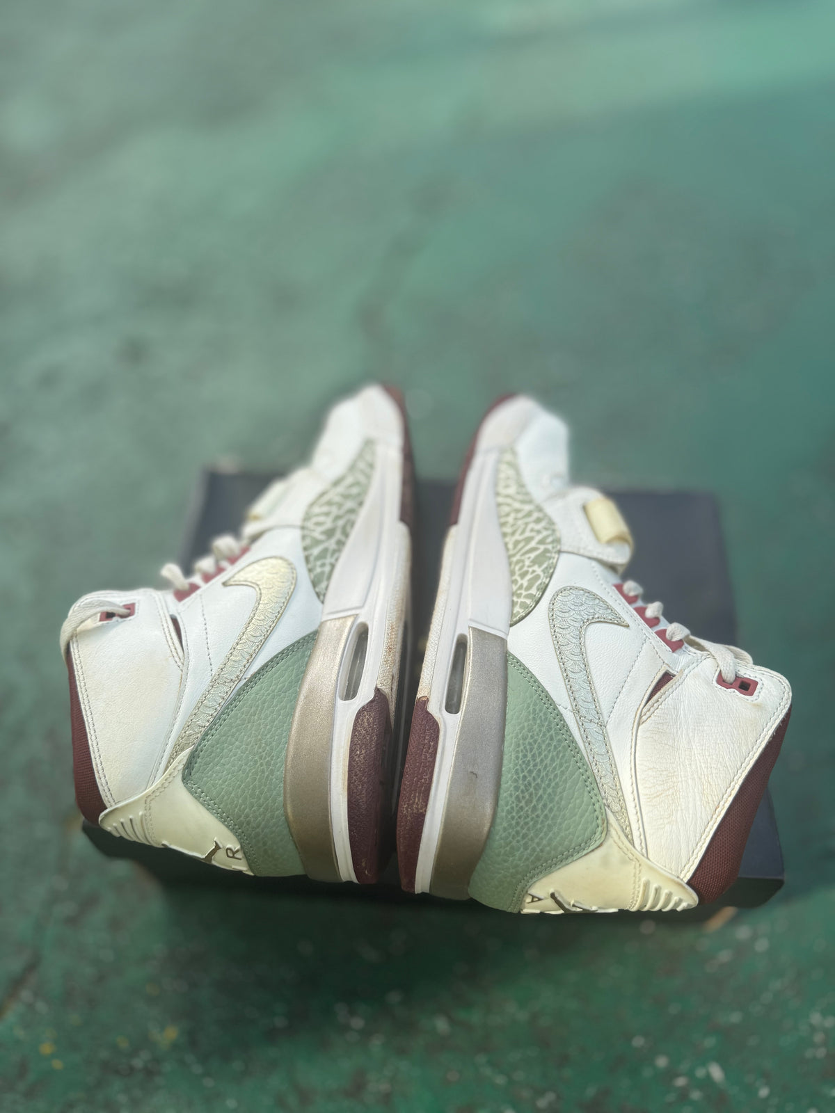 Air Jordan Legacy 312 'Year of the Dragon' sneaker Youth Size 6