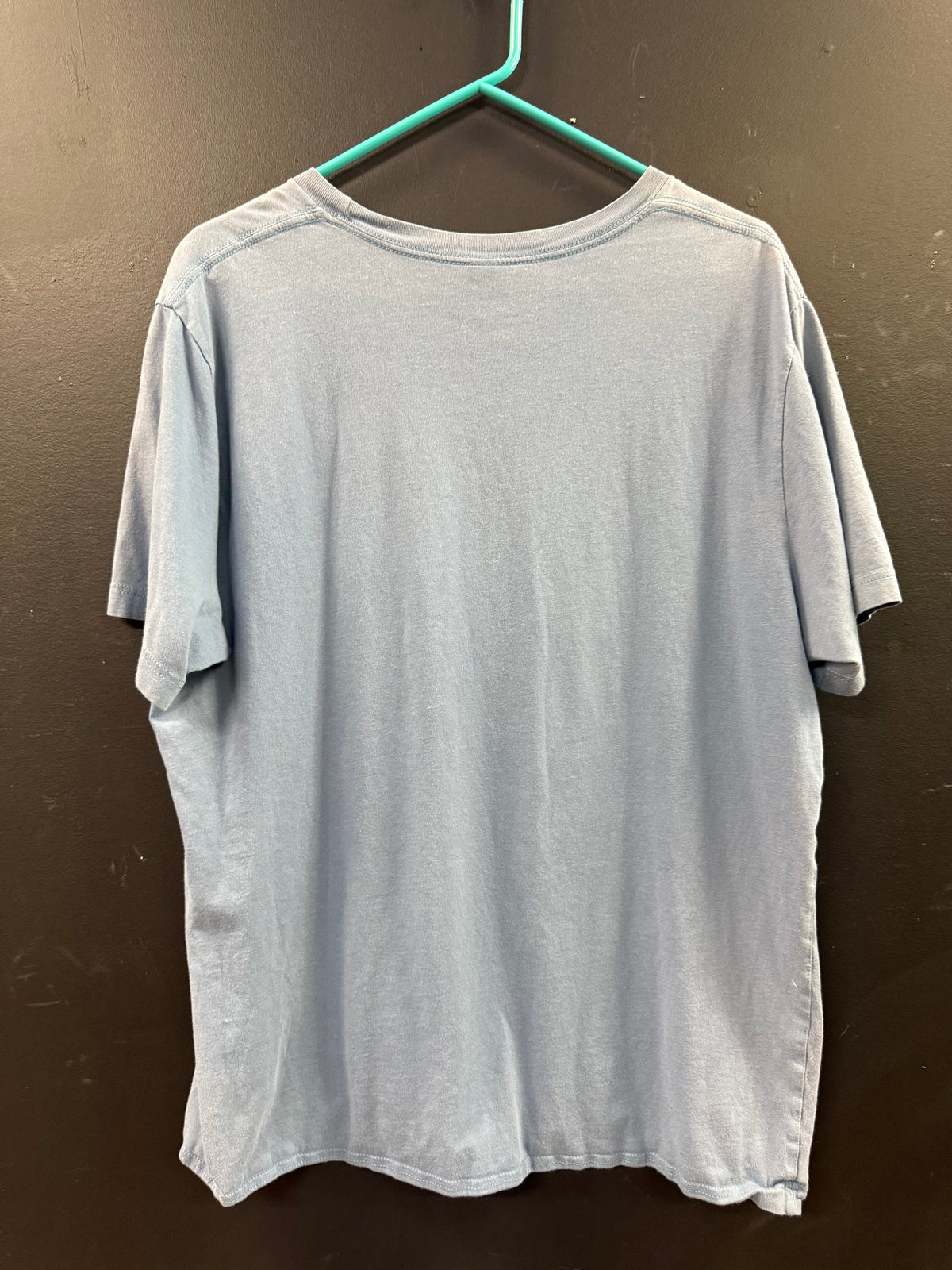 Light Blue Graphic t-shirt size xl featuring character Lina Inverse from the classic 1990s anime series The Slayers
