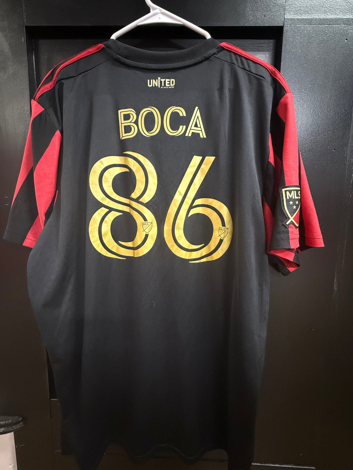 Atlanta United jersey features the name "BOCA" and number "86" size 2xl