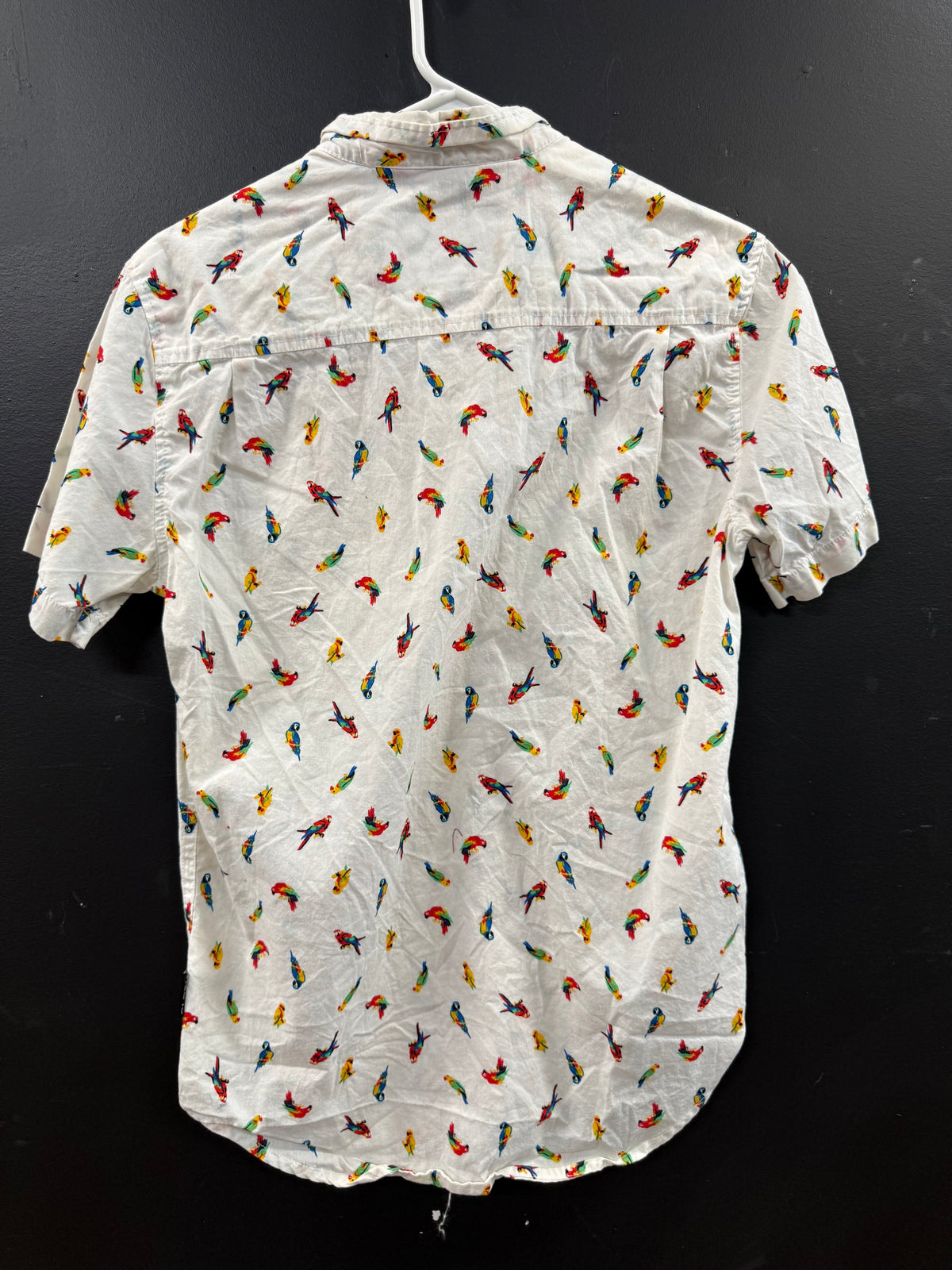 Brooklyn Cloth short-sleeve button-down shirt size small featuring colorful tropical parrot pattern.