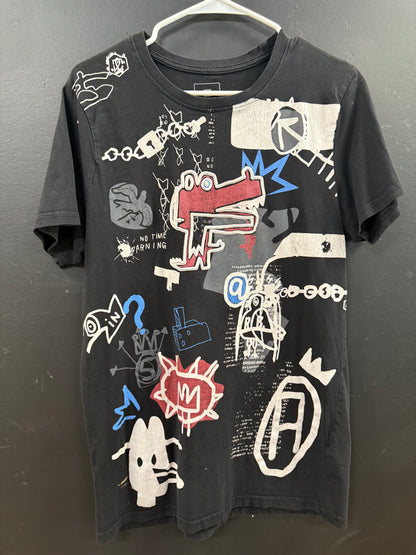 Southpole Black Short-sleeve graphic t-shirt size large graffiti-style doodle print inspired by Basquiat'