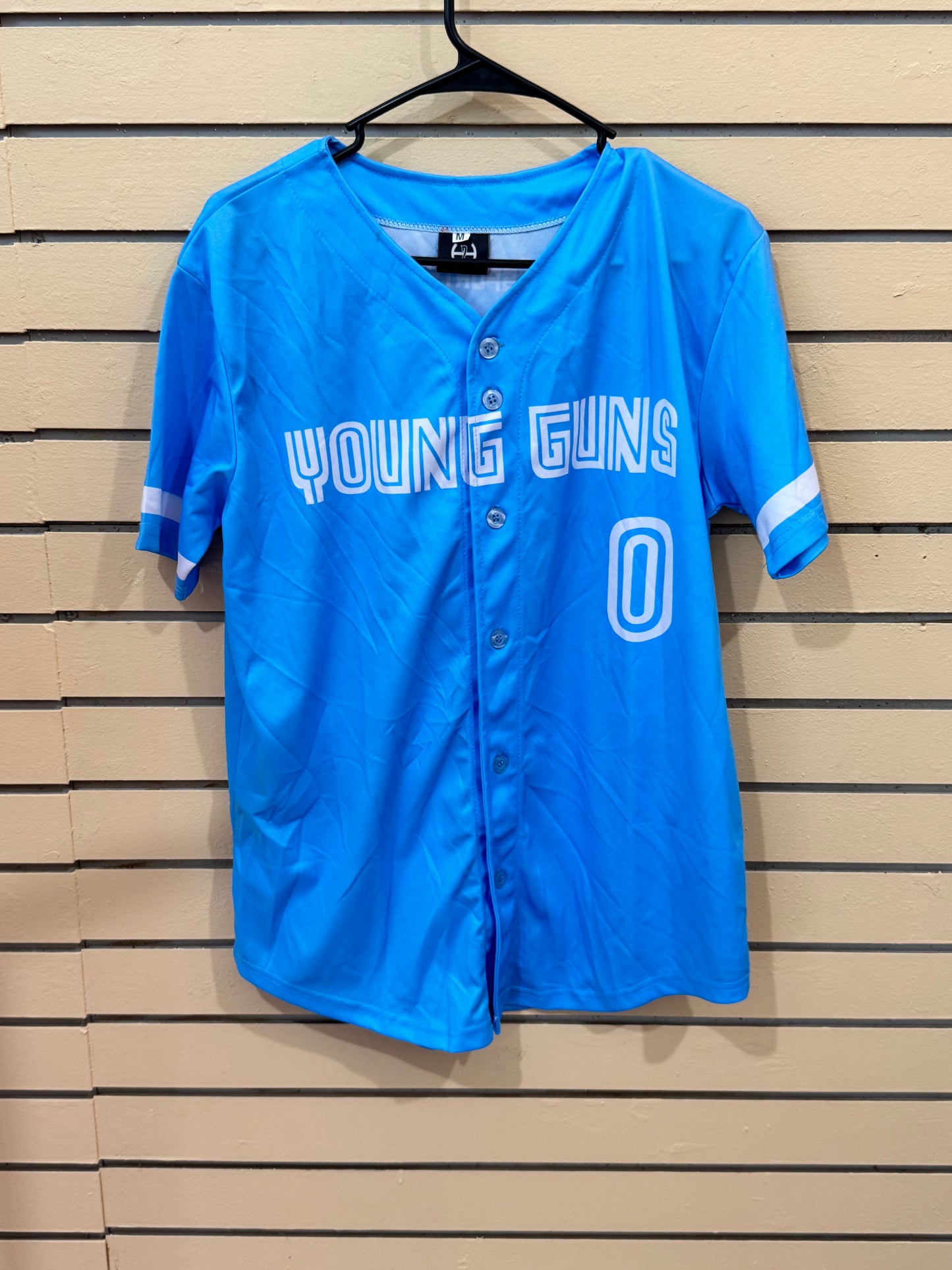 Young Guns" button-down baseball jersey size medium
