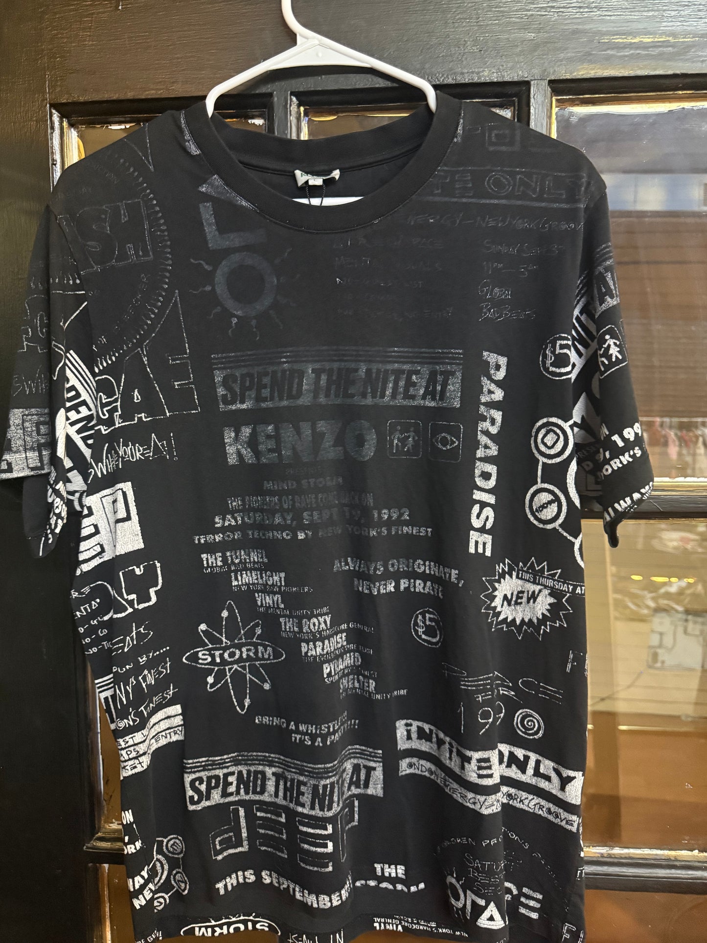 Authentic Kenzo "Flyer Print" Allover Graphic Cotton Jersey T-Shirt size Large