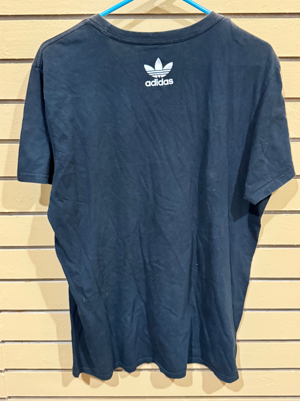 Adidas Originals t-shirt size large metallic gold graphic logo on the chest