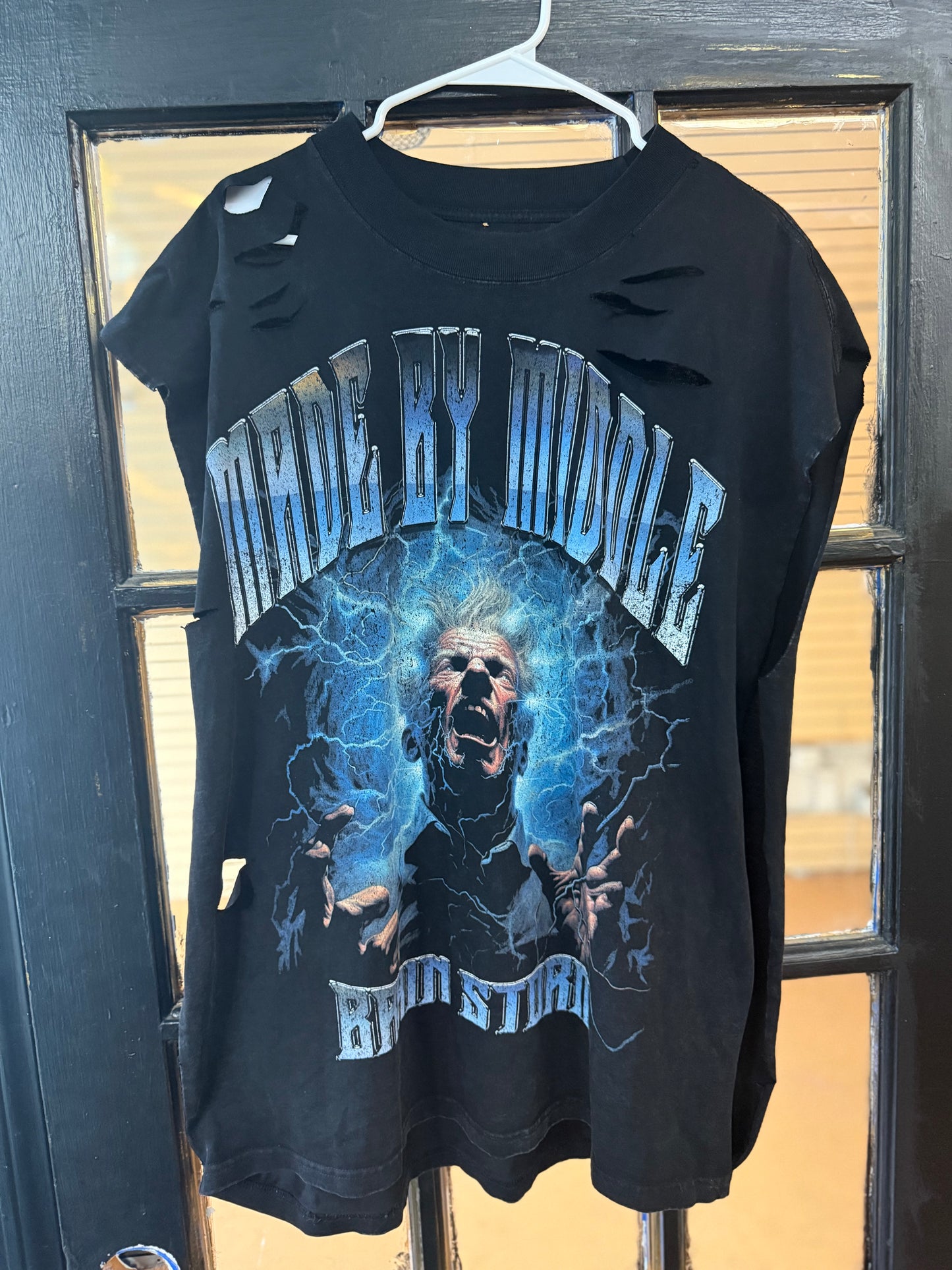 Vintage Black Sleeveless graphic t-shirt size 2XL "Made by Middle.