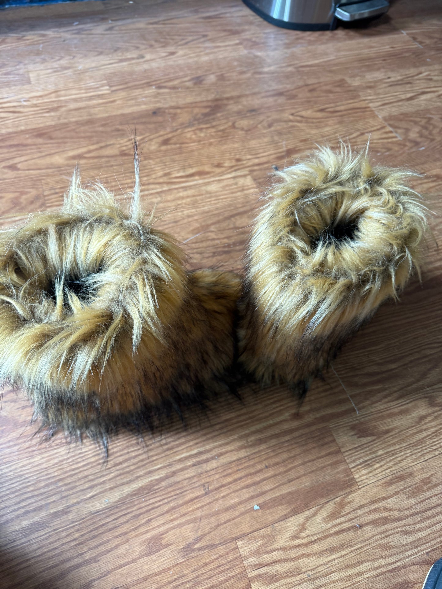 Brown faux fur boots mid-calf length shaggy design size 39