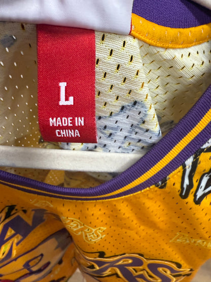 Mitchell & Ness NBA "Slap Sticker" Swingman jersey for Shaquille O'Neal and the Los Angeles Lakers. Size Large