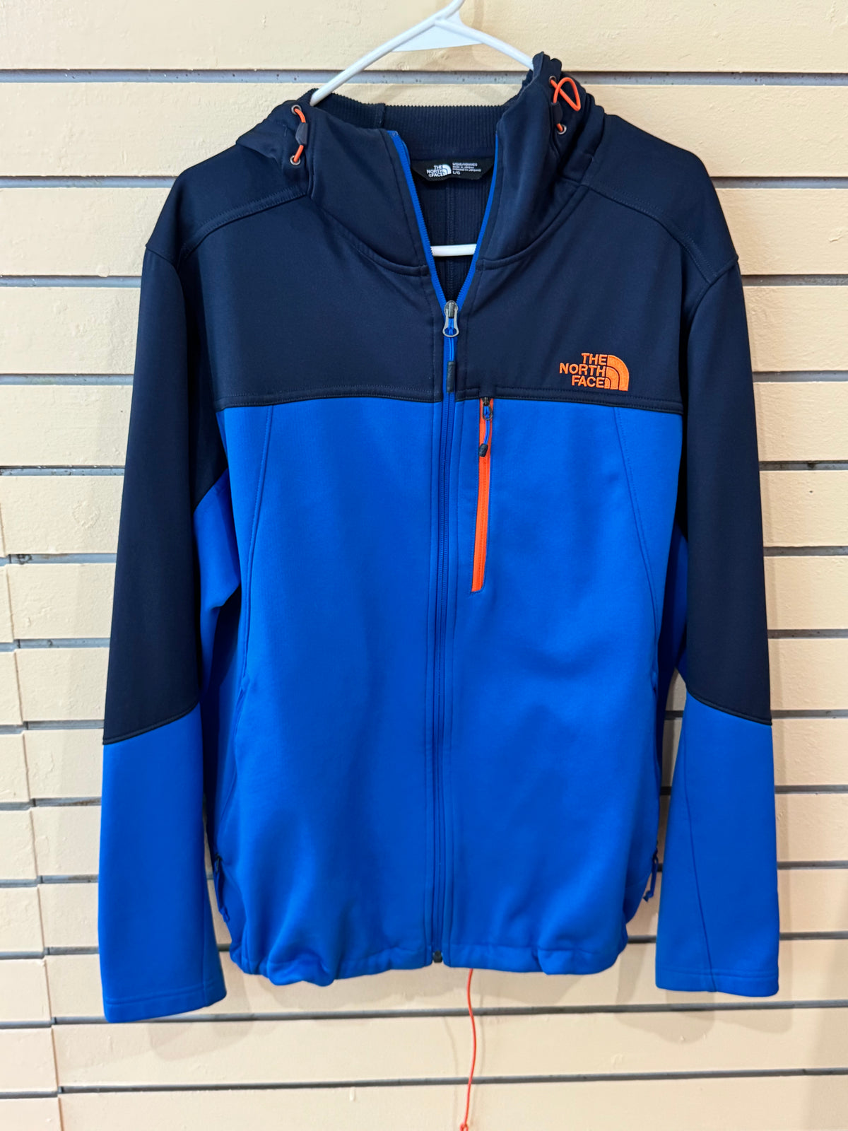 North Face Men's Apex Canyonwall Hybrid Hoodie size large in blue with prominent orange logo and zipper detailing.