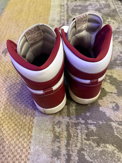 Air Jordan 1 Retro High OG 'Artisanal Red' sneaker size 11