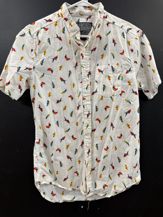 Brooklyn Cloth short-sleeve button-down shirt size small featuring colorful tropical parrot pattern.