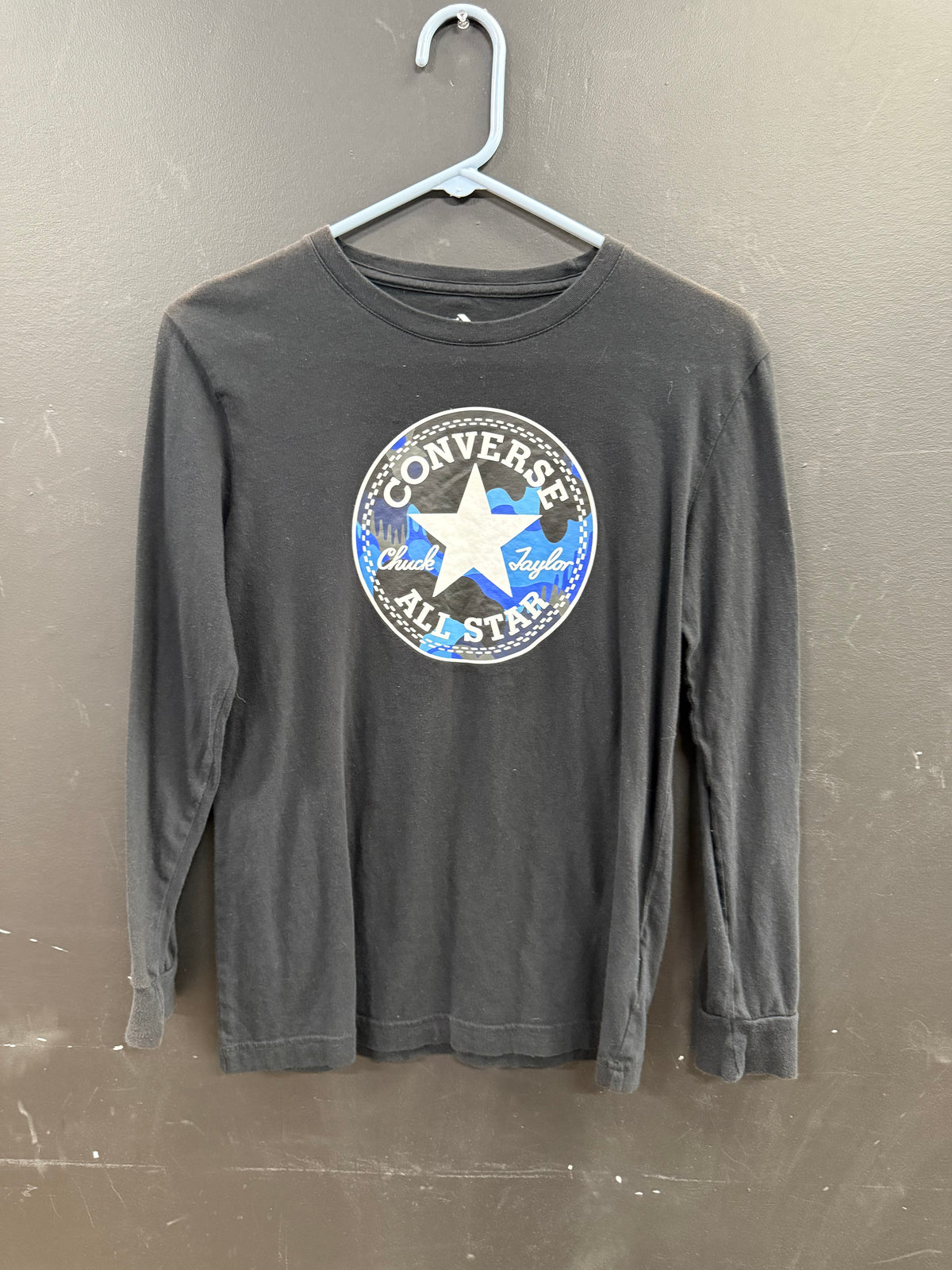Black Converse Chuck Taylor All Star long-sleeve t-shirt size large