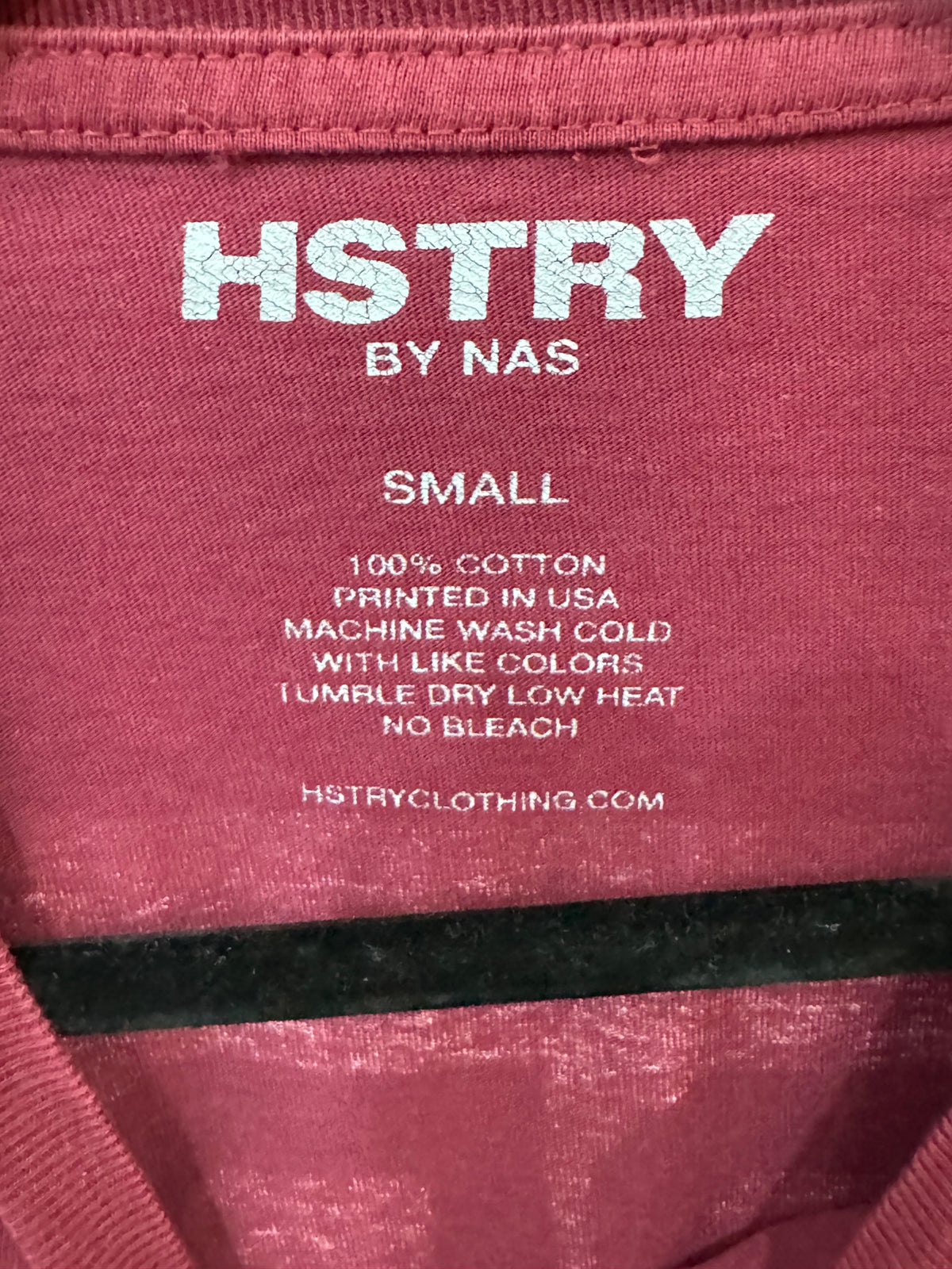 Burgundy Hstry by Nas t-shirt size small