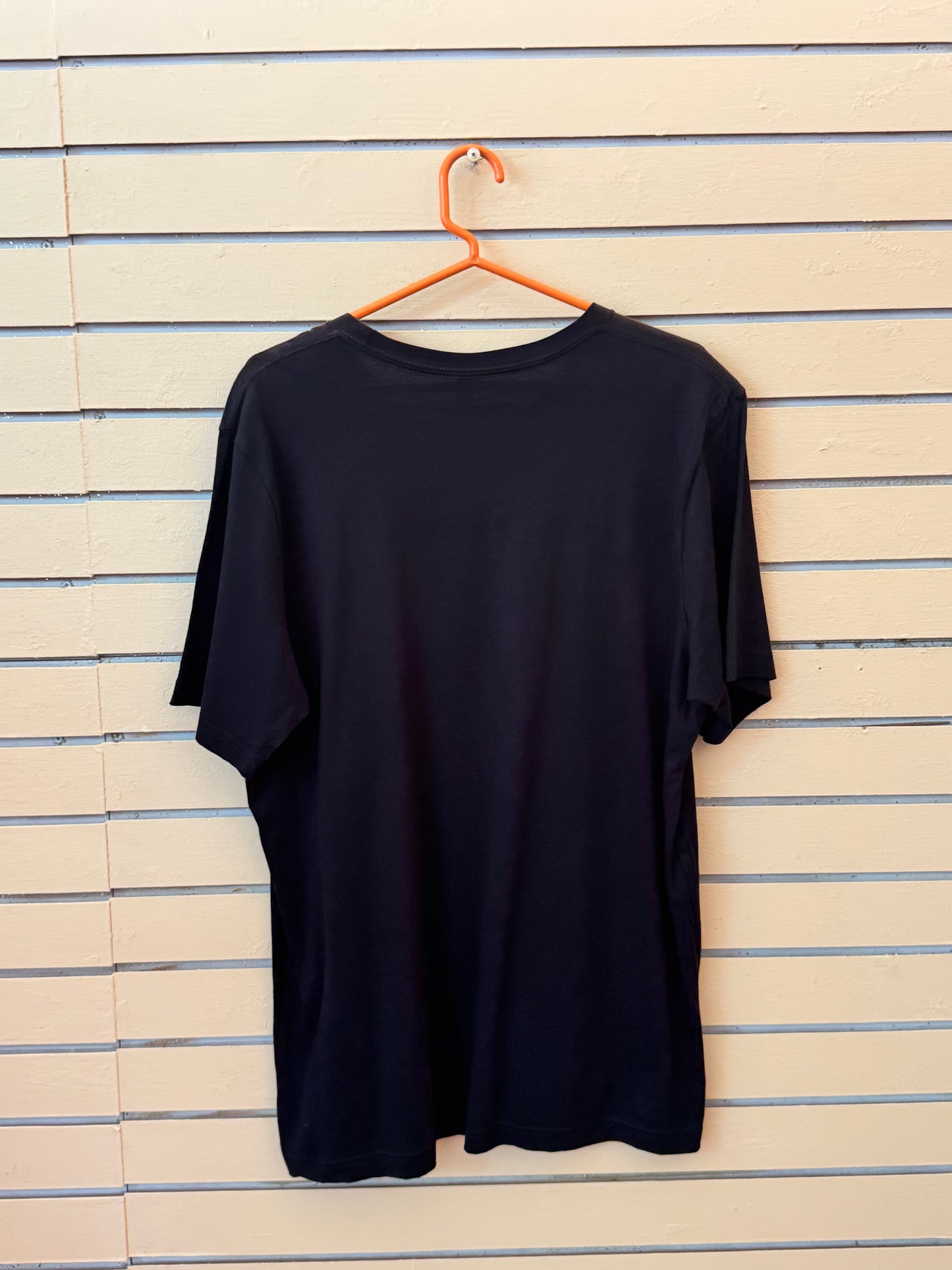 Black Short-sleeve Graphic t-shirt size xl with the words "FOCUS AND GRIND" printed on the chest.