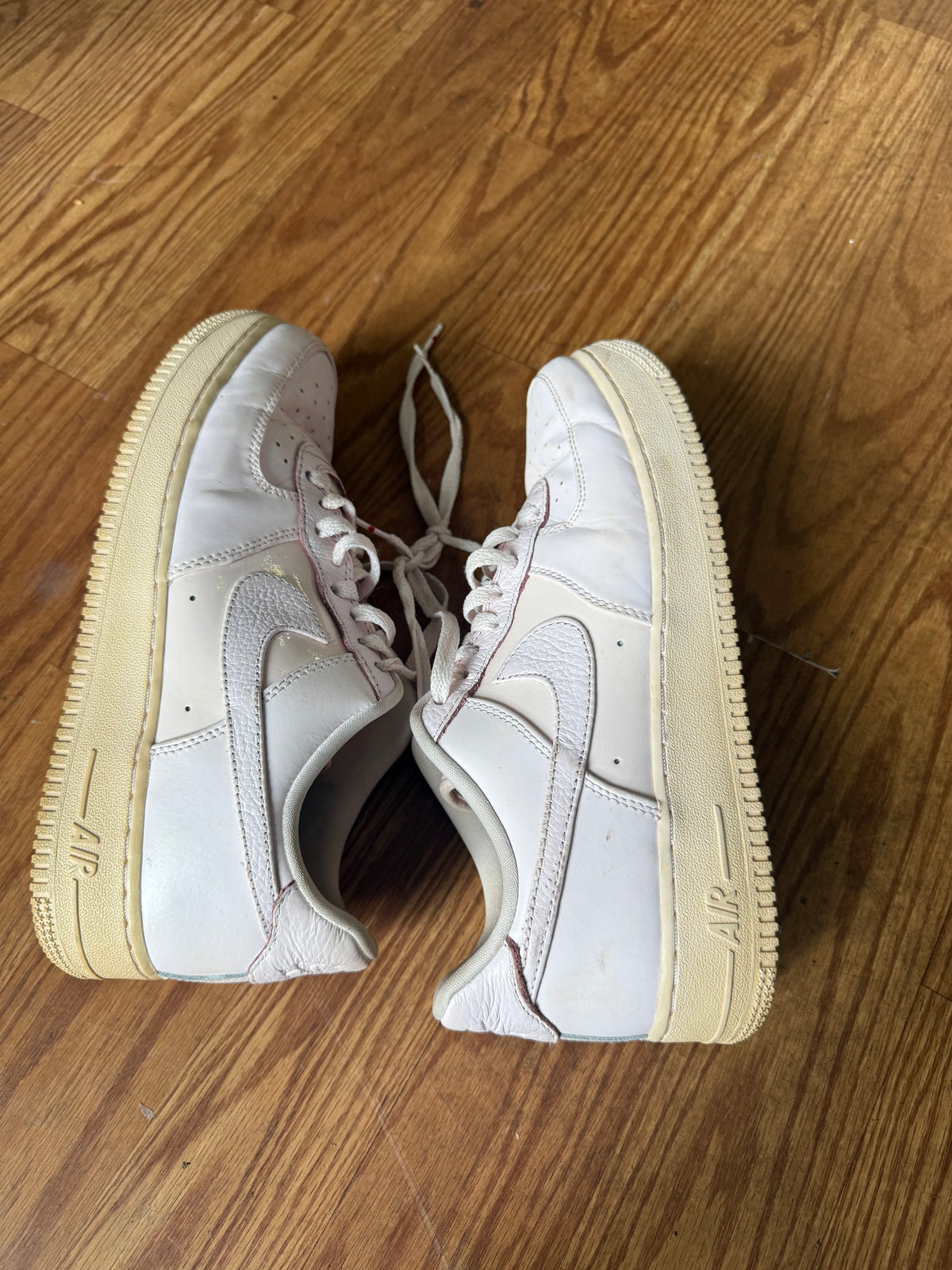 Nike Air Force 1 Low "Valentine's Day" sneakers size 10