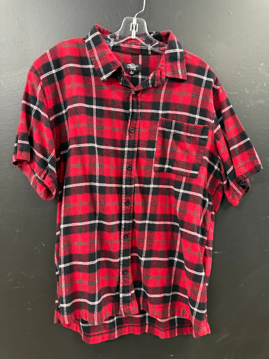 Plaid Short-sleeve Button-up shirt size xl from the brand Eighty Eight