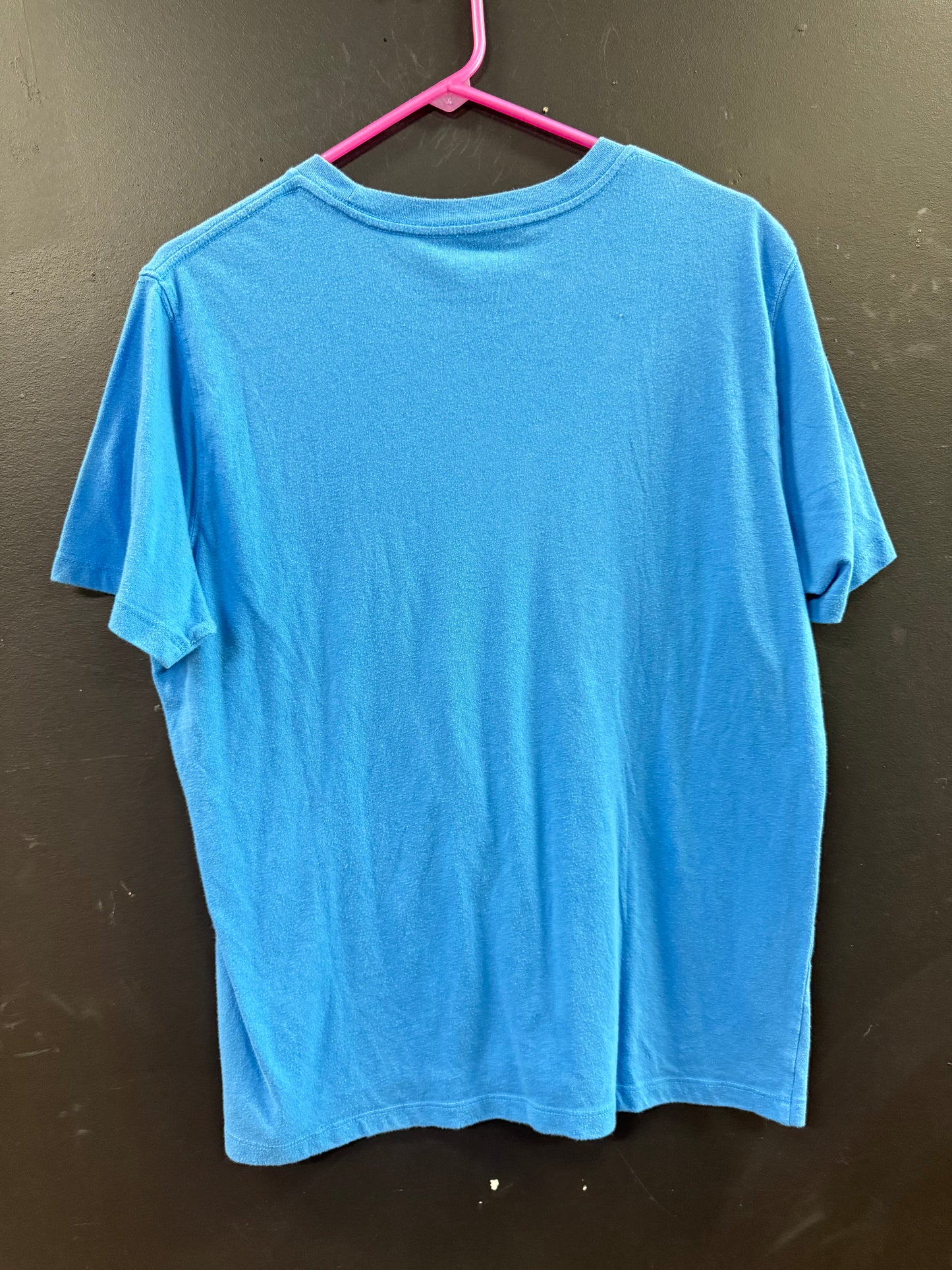 Blue Old Navy "Keep It Classic" graphic t-shirt size medium