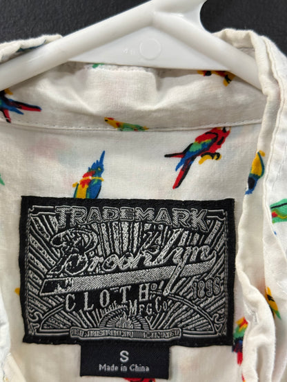 Brooklyn Cloth short-sleeve button-down shirt size small featuring colorful tropical parrot pattern.
