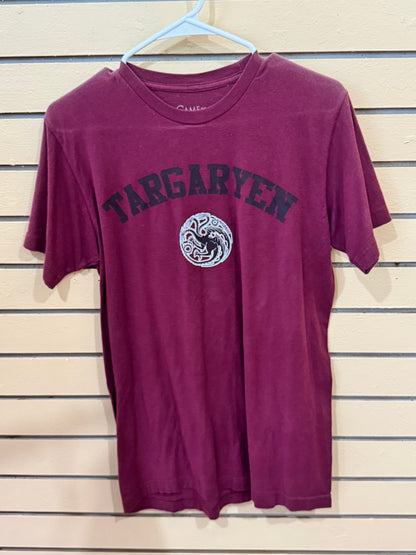 Maroon Game of Thrones Targaryen graphic t-shirt size medium