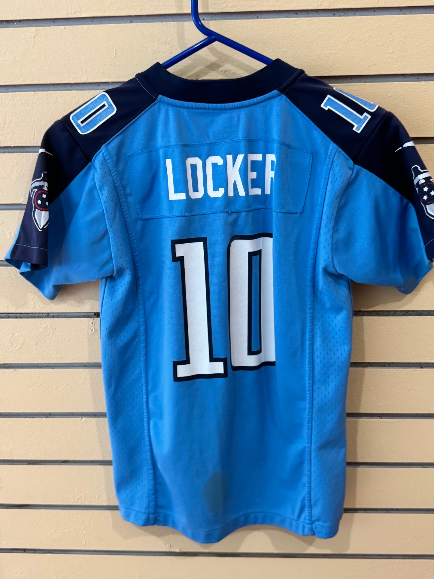 Nike Tennessee Titans Jake Locker #10 player football jersey size youth medium light blue